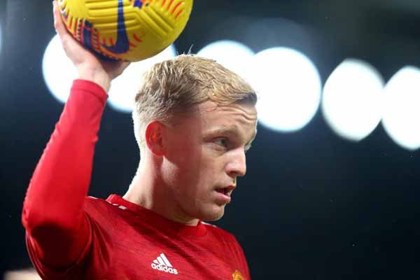 Ronaldo đáng trách, Liverpool hạn chót Salah