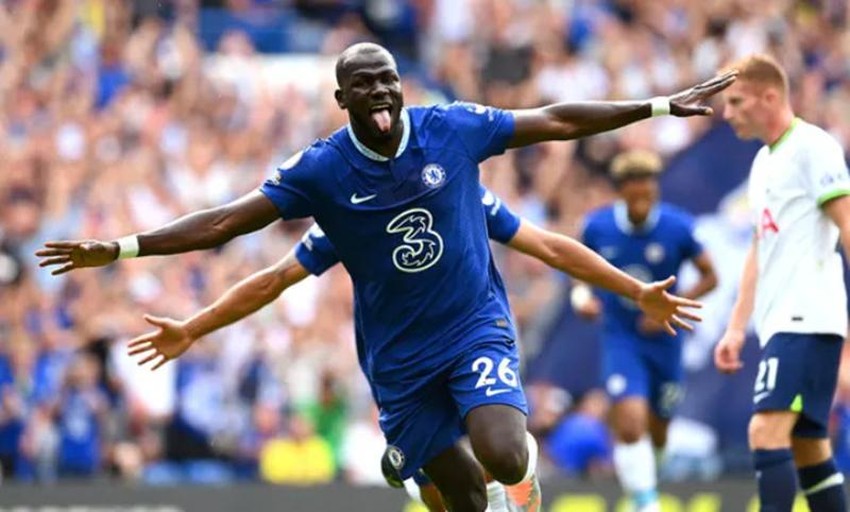 Chelsea và Tottenham hòa kịch tính, Conte và Tuchel nhận thẻ đỏ