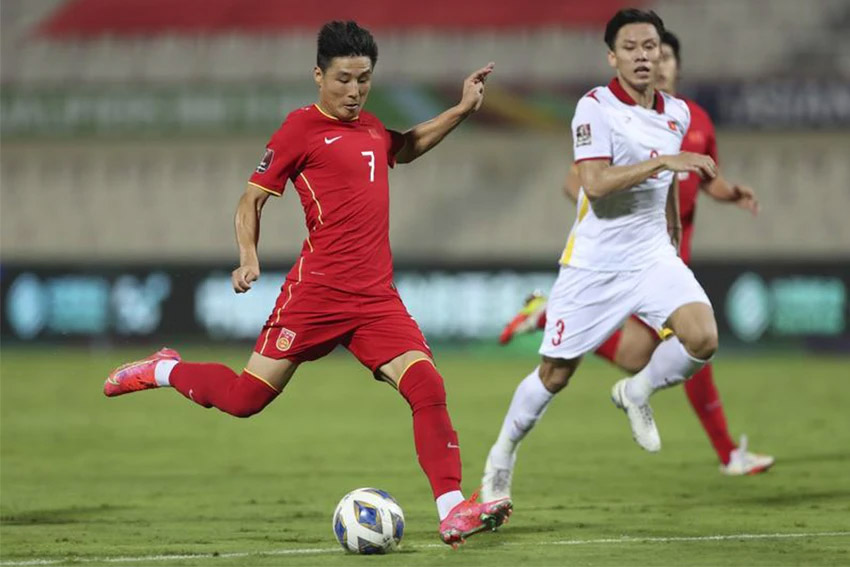 Son Heung-min ngồi ngoài, Quang Hải và Tiến Linh vắng mặt