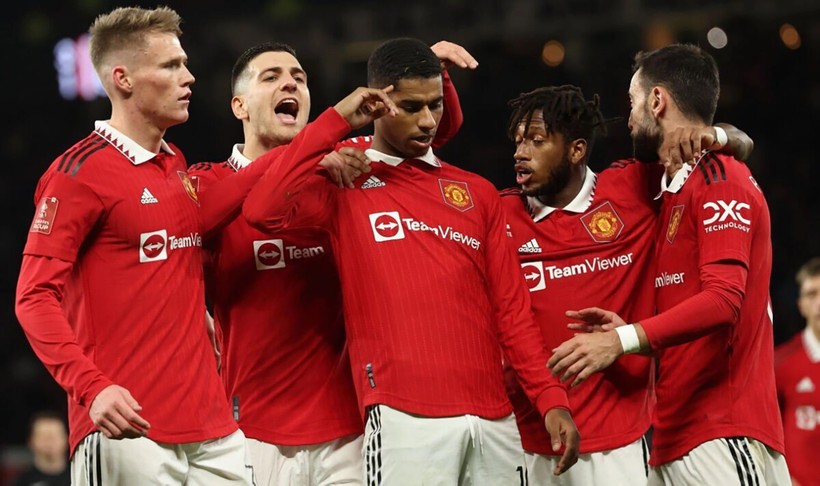 Cuối cùng, nhà Glazer đồng ý bán Man United