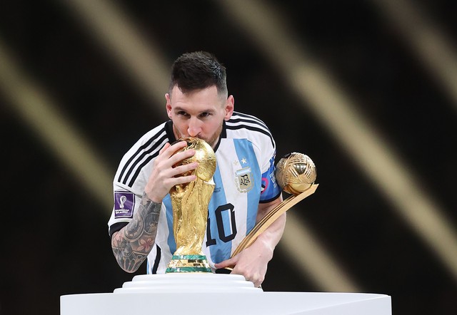 Dàn cầu thủ tỏa sáng rực rỡ dù đã bước qua tuổi 35: Messi sánh vai cùng Ronaldo và Benzema