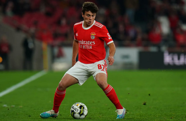 PSG chi mạnh tay vào thương vụ Joao Neves