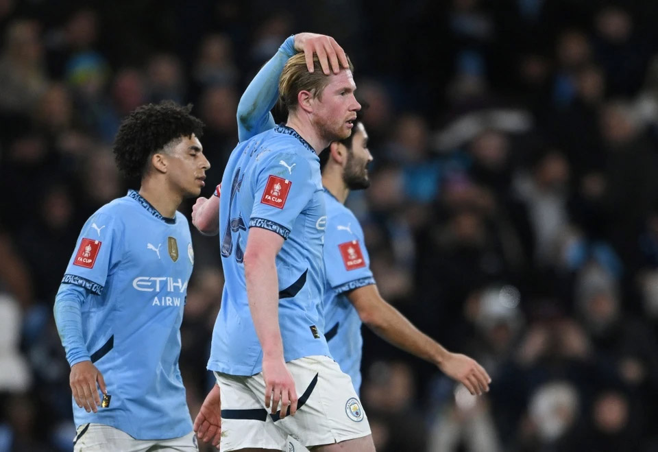Hiện tượng hiếm thấy ở tứ kết FA Cup