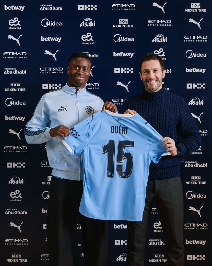 Cựu hậu vệ Chelsea trở thành mảnh ghép mới cho hàng thủ Man City
